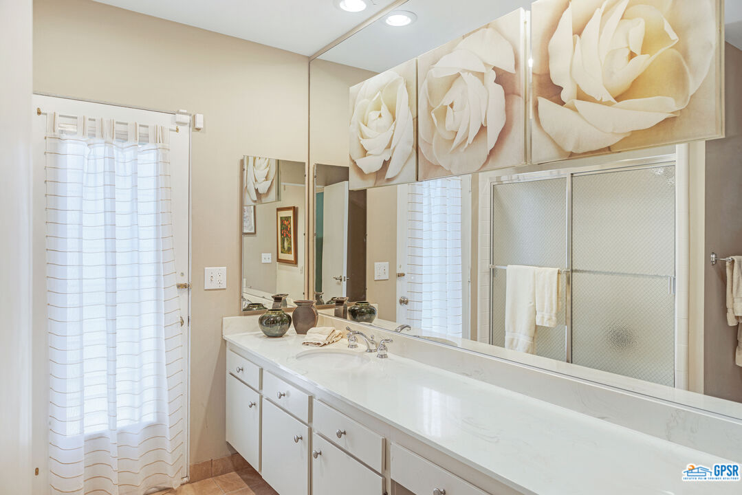 Image 33 for 2455  S MADRONA DR