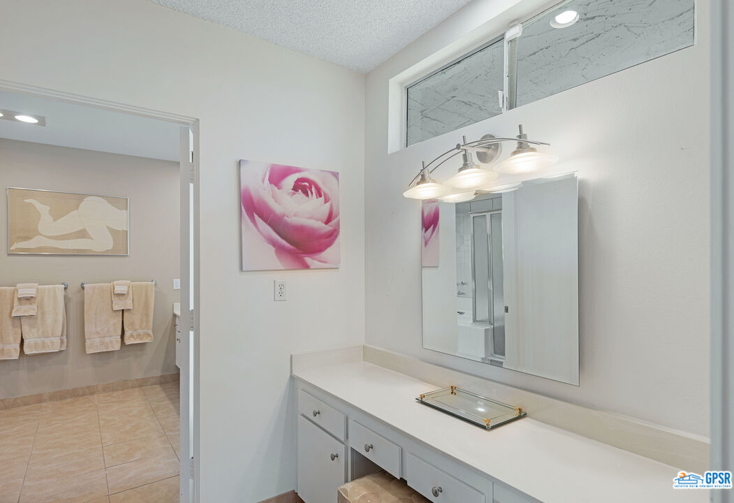 Image 29 for 2455  S MADRONA DR