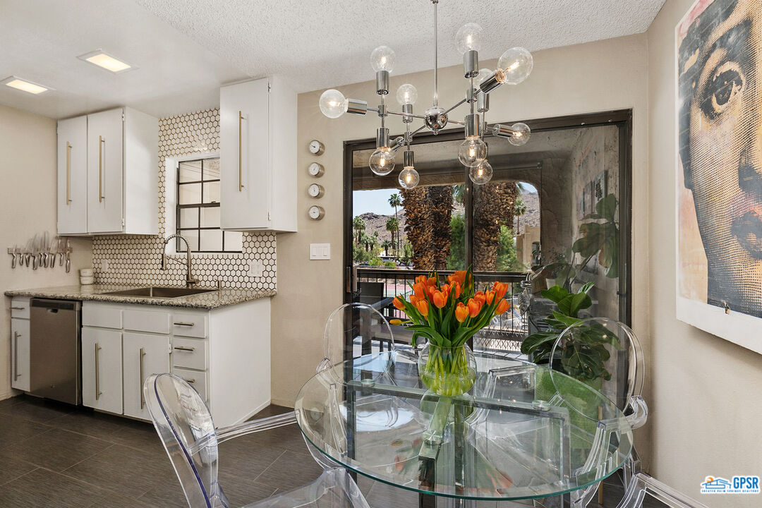 Image 4 for 5300 WAVERLY DR #J4