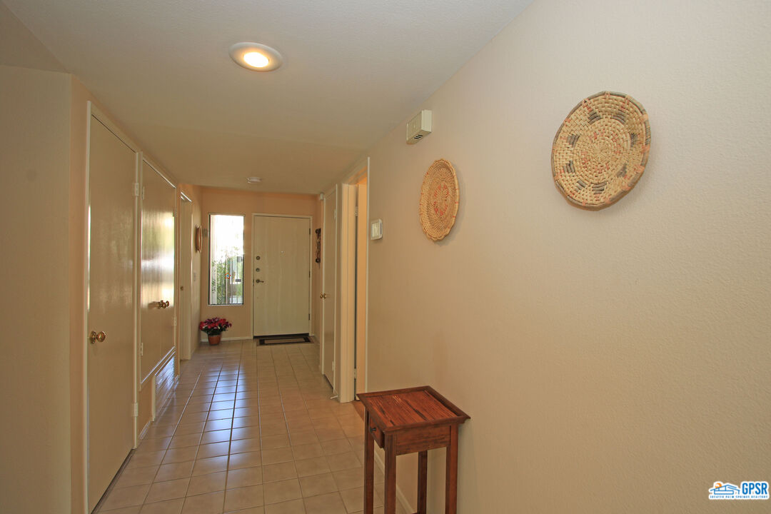 Image 7 for 200 RACQUET CLUB RD #13