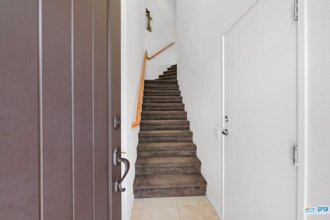 Image 4 for 1402 N YERMO DR