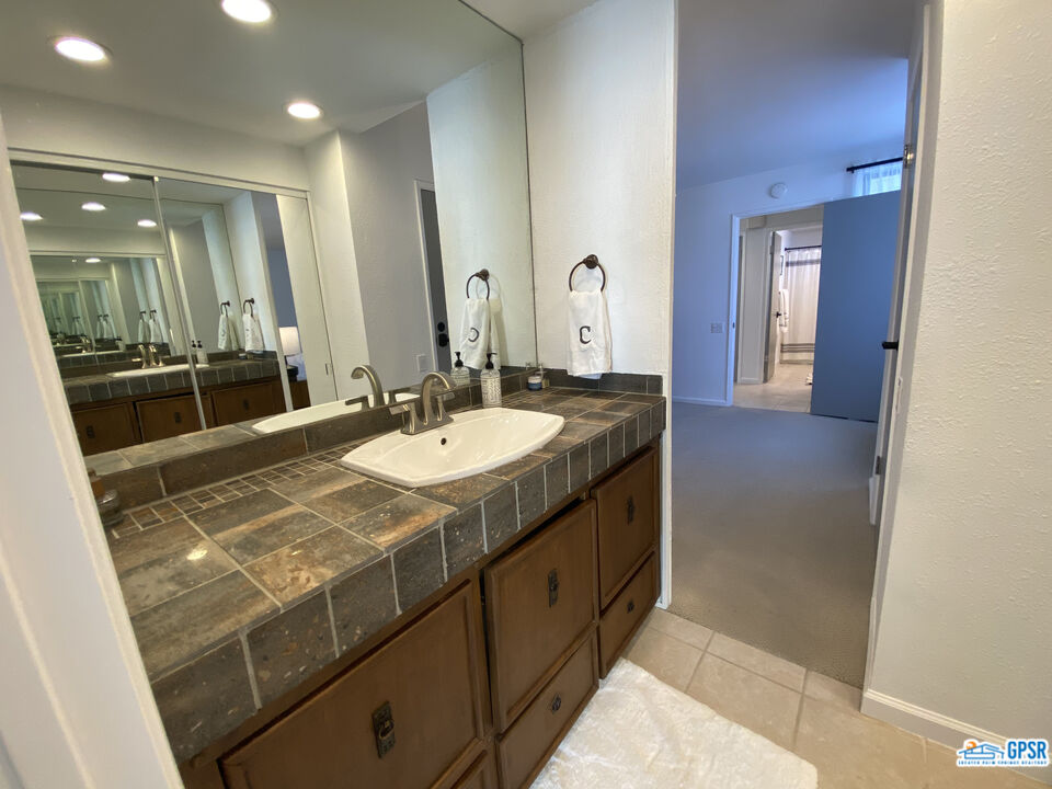 Image 15 for 2520 LINDEN WAY #A