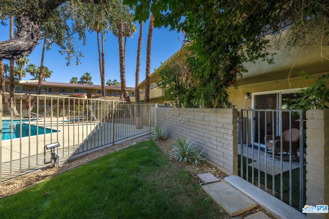 Image 20 for 1950 PALM CANYON DR #120