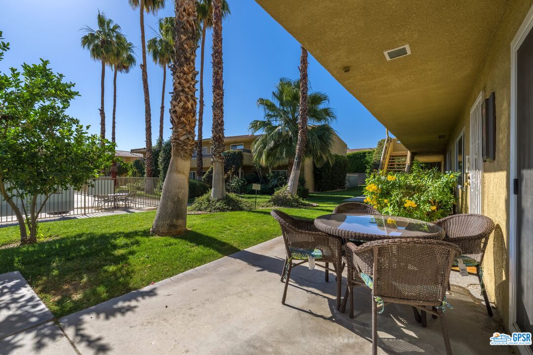 Image 4 for 1950 PALM CANYON DR #120