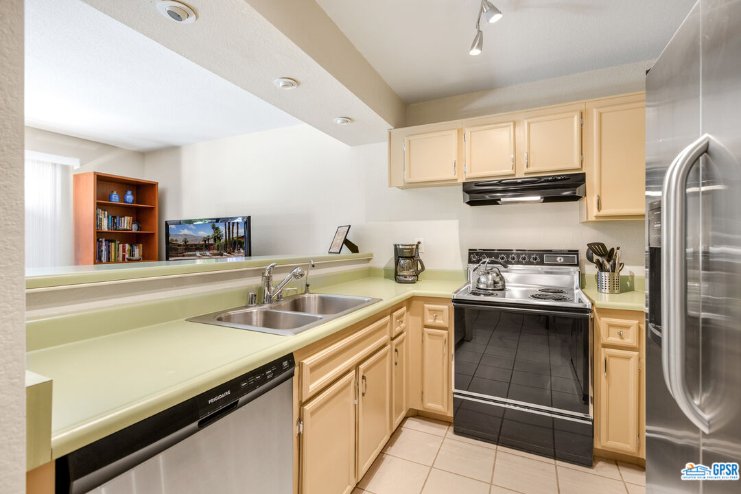 Image 14 for 291 MEL AVE #370