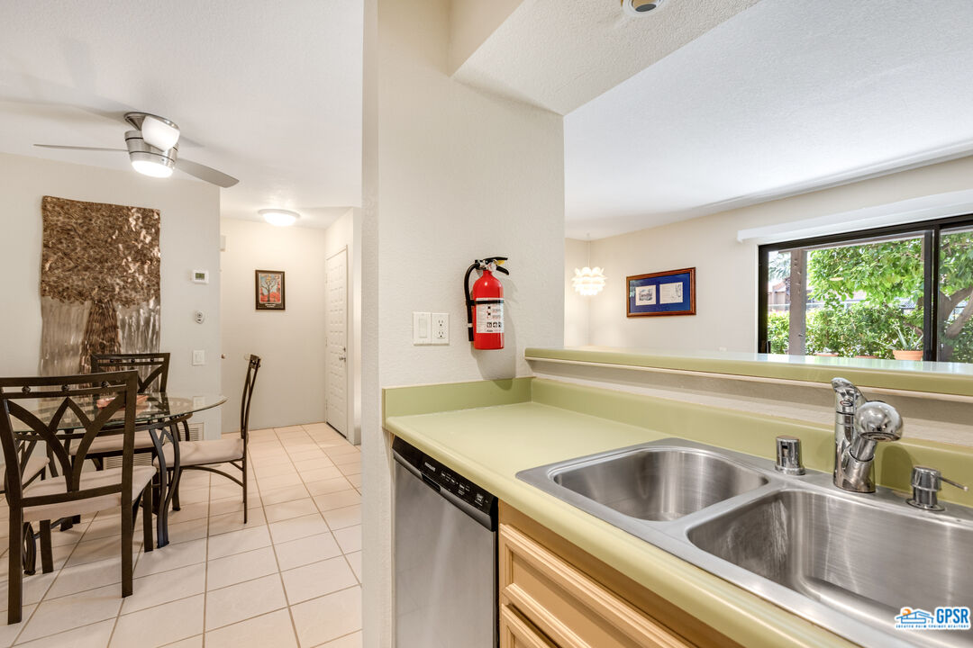Image 15 for 291 MEL AVE #370