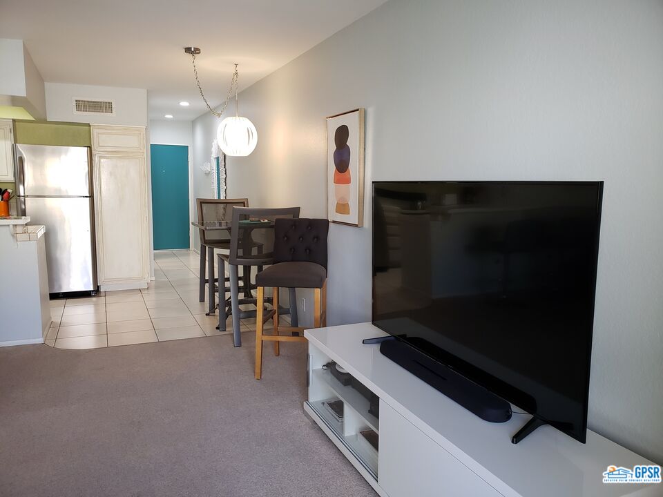 Image 4 for 1655 PALM CANYON DR #810