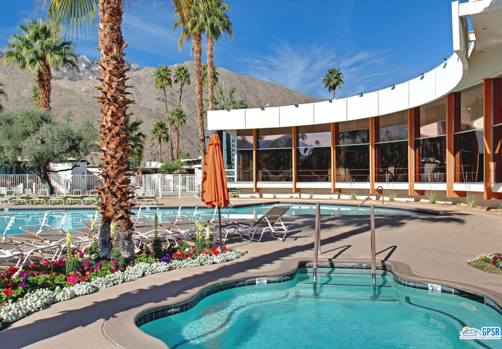 Image 15 for 1111 PALM CANYON DR #121