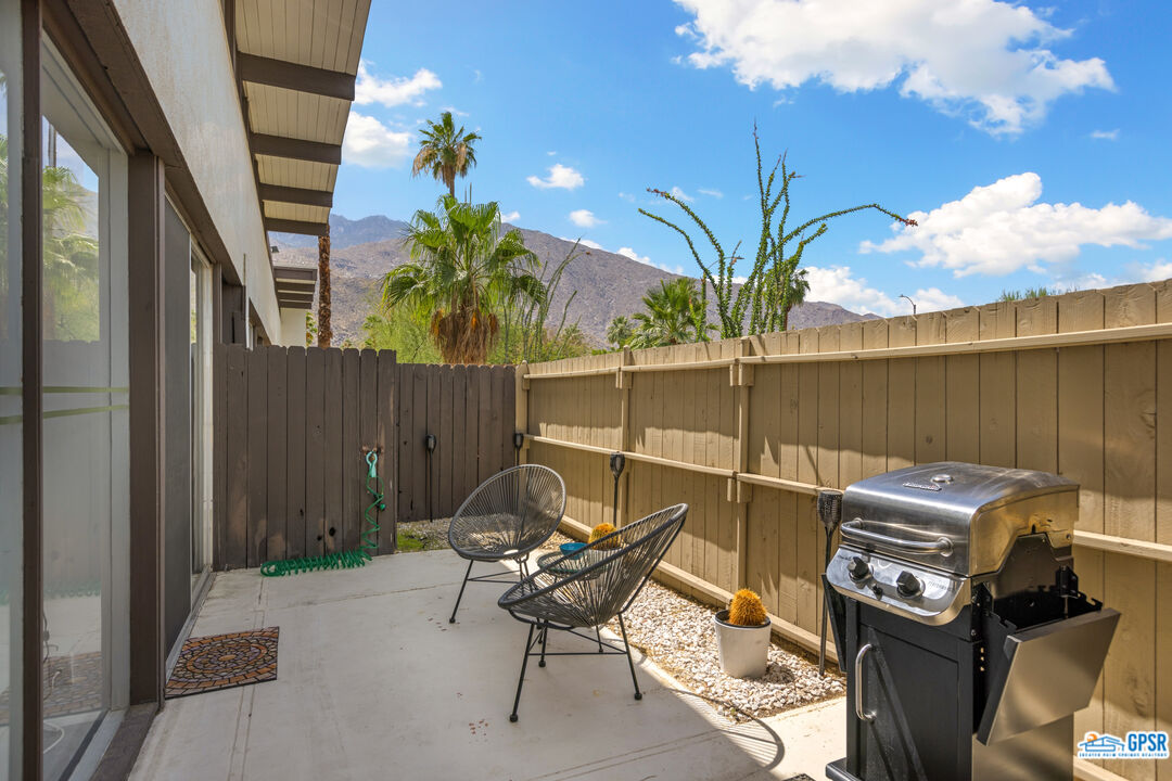 Image 11 for 1111 PALM CANYON DR #121