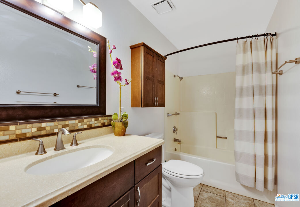 Image 4 for 1150 AMADO RD #16C1