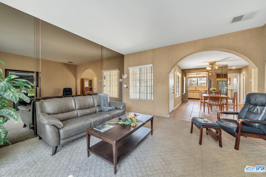 Image 9 for 505 FARRELL DR #C15