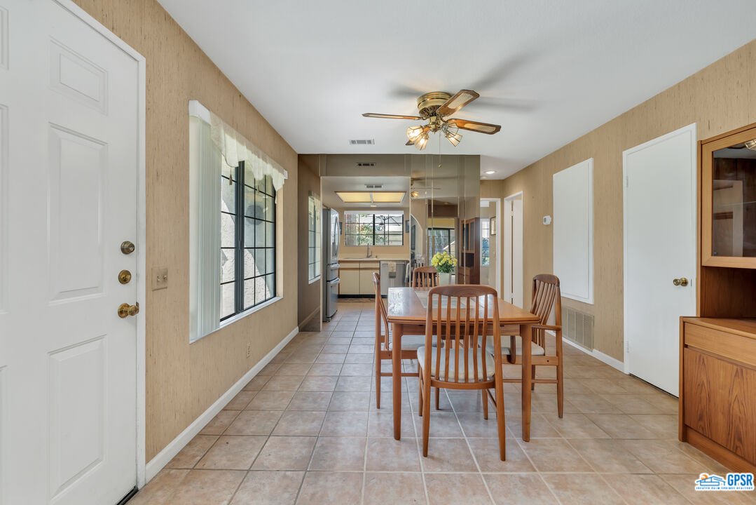 Image 7 for 505 FARRELL DR #C15