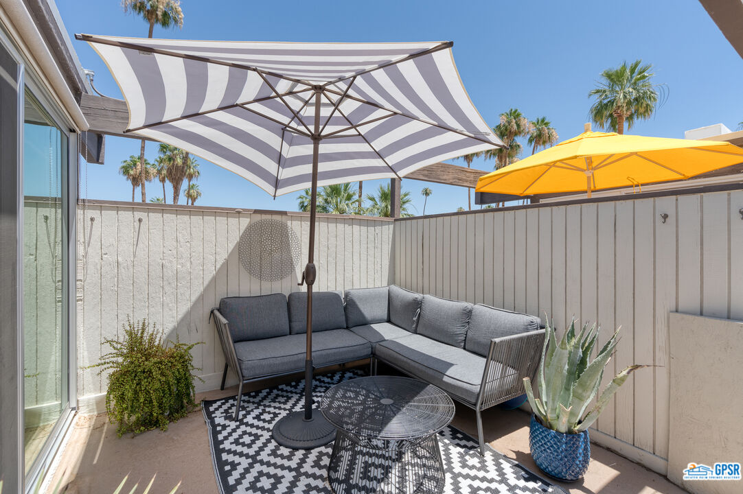 Image 15 for 1111 PALM CANYON DR #217