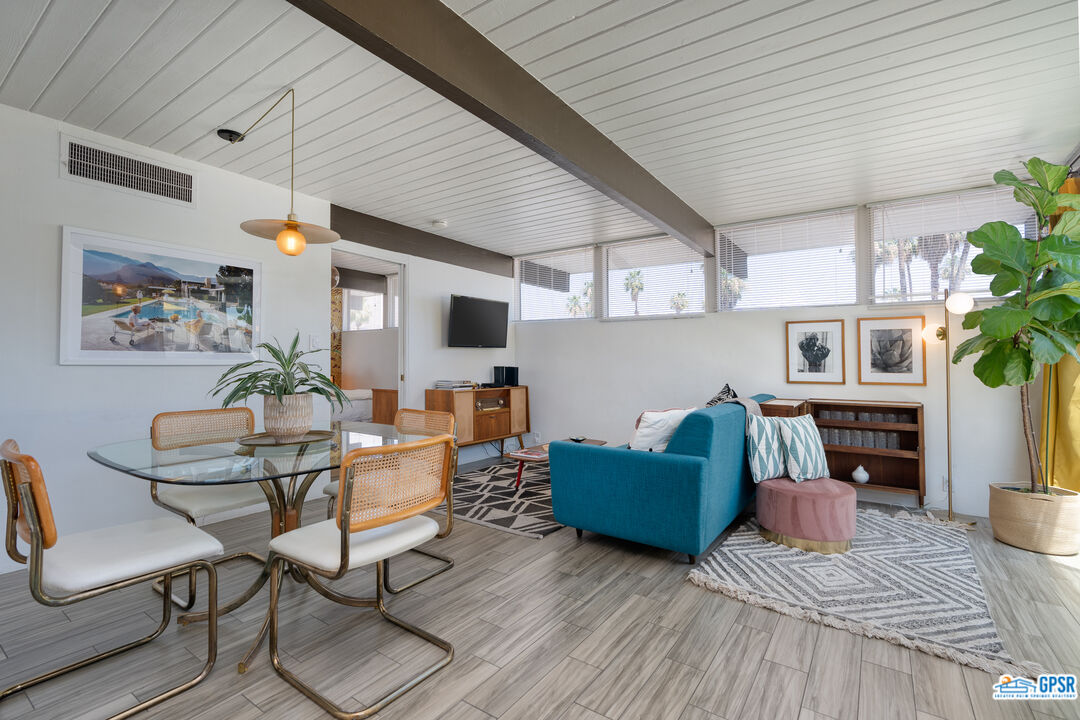 Image 3 for 1111 PALM CANYON DR #217