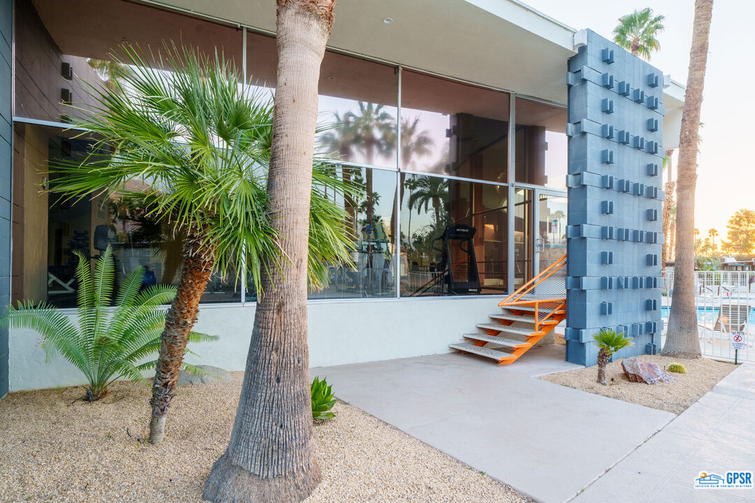 Image 19 for 1111 PALM CANYON DR #217