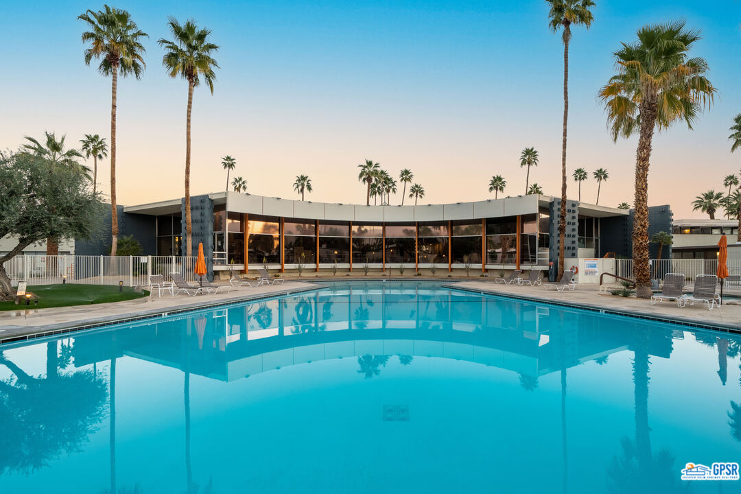 Image 16 for 1111 PALM CANYON DR #217