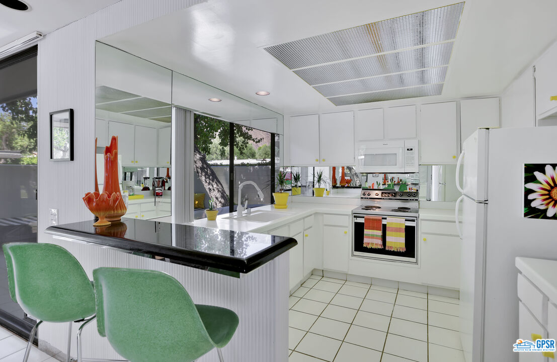 Image 21 for 130 RACQUET CLUB RD #320