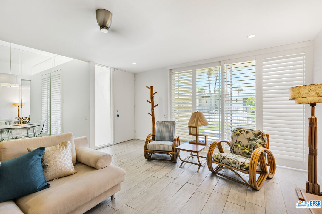 Image 6 for 45301 DEEP CANYON RD #7