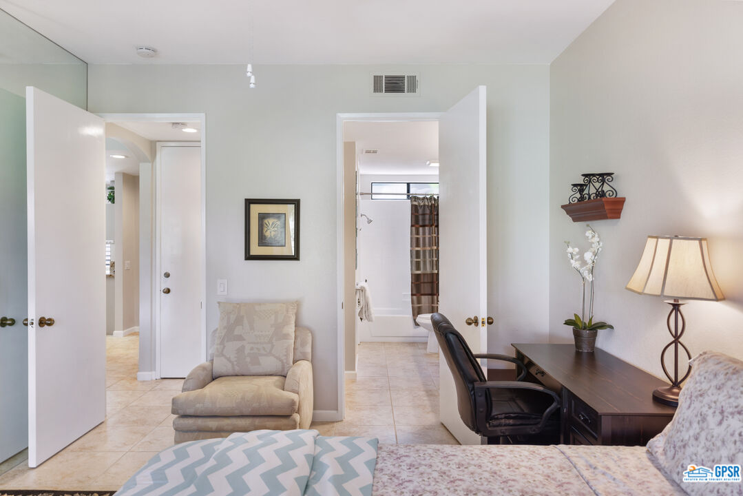 Image 21 for 67428  S CHIMAYO DR