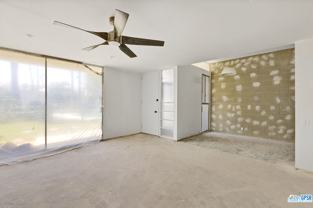 Image 4 for 45301 DEEP CANYON RD #8