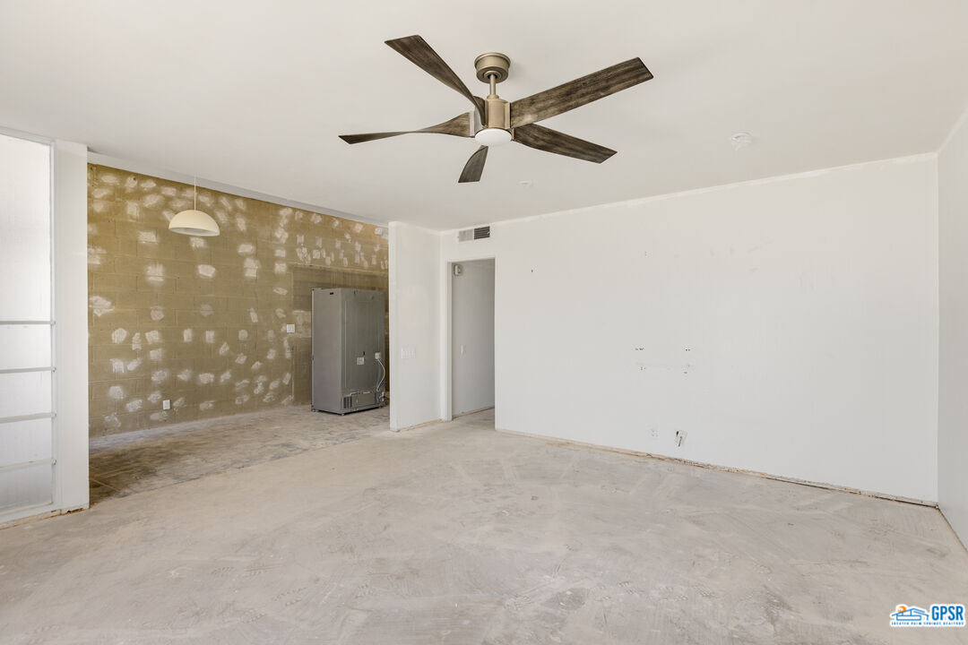 Image 5 for 45301 DEEP CANYON RD #8