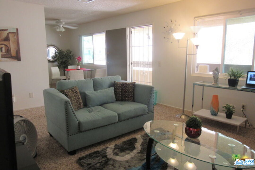 Image 5 for 1950 PALM CANYON DR #137
