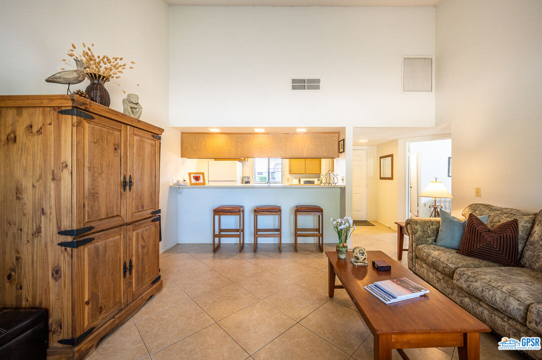Image 8 for 40513 Bay Hill Way