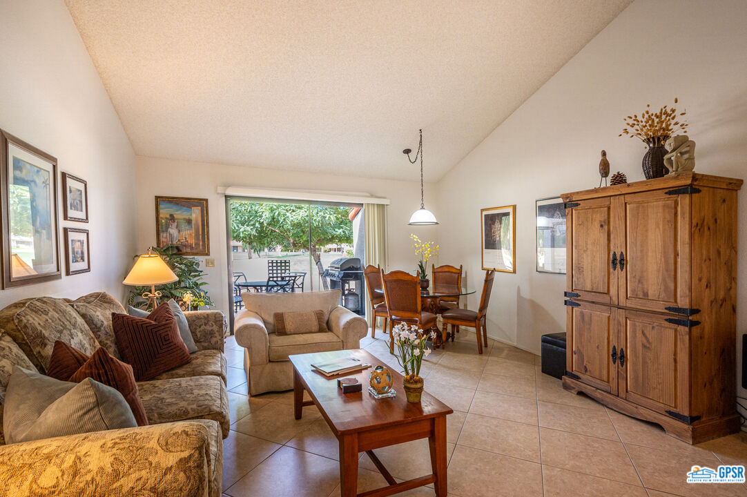 Image 5 for 40513 Bay Hill Way