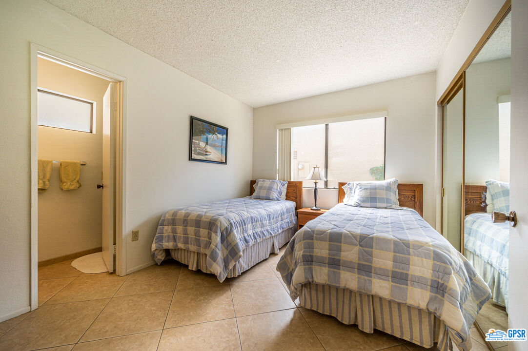 Image 18 for 40513 Bay Hill Way