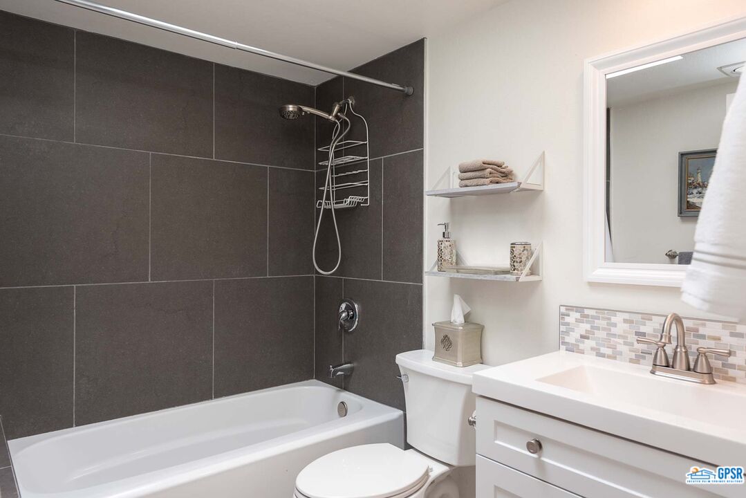 Image 24 for 74179   Santa Rosa Cir