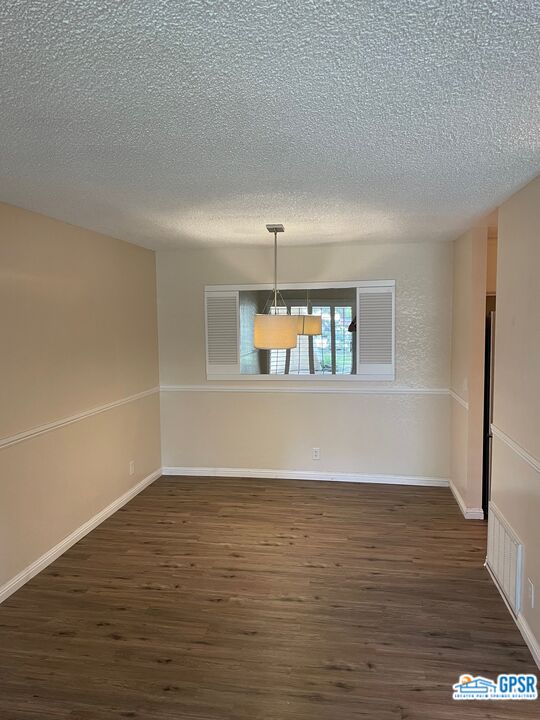 Image 5 for 550 Villa Ct #104