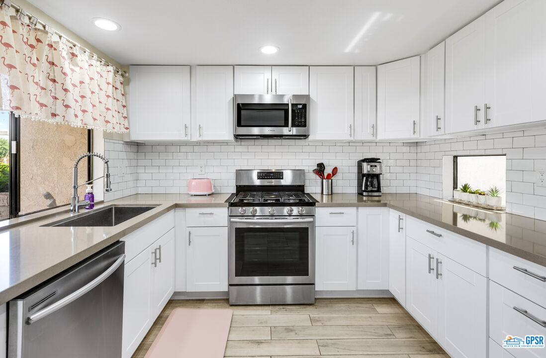 Image 11 for 41773   Aventine Ct