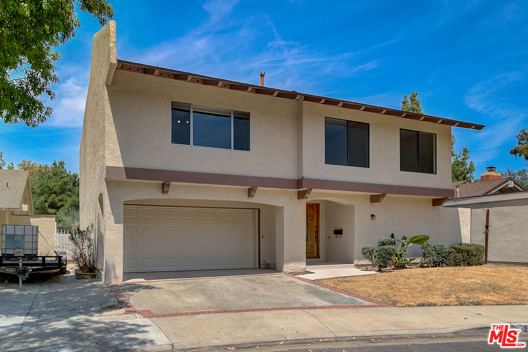 25207 Via Sistine Santa Clarita, California Welcome to this gorgeous neighborhood! Terrific 5 bedroom and 3 bath home with a 2 car garage. Enjoy preparing meals in this impressive kitchen equipped with ample cabinets and generous counter space. Flow into the living room featuring a cozy fireplace, perfect for entertaining. The main bedroom boasts a private ensuite with dual sinks. Other bedrooms offer plush carpet, ceiling fans, and sizable closets. Step outside to your sparkling pool, host the next gathering here! Don't wait! Make this beautiful home yours today.