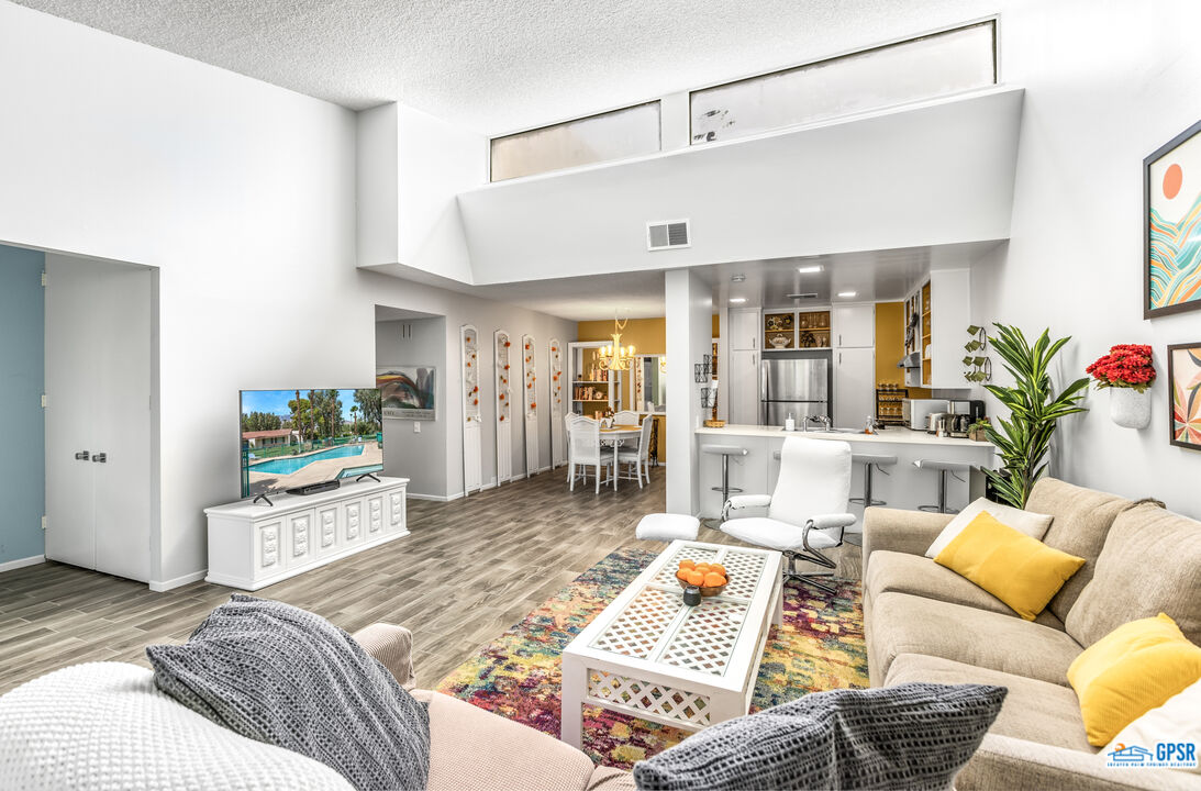 Image 8 for 2527 Whitewater Club Dr #B