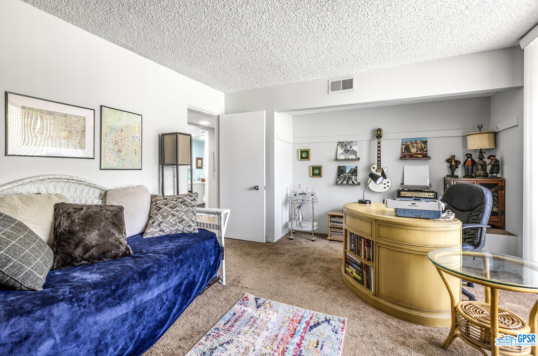 Image 18 for 2527 Whitewater Club Dr #B