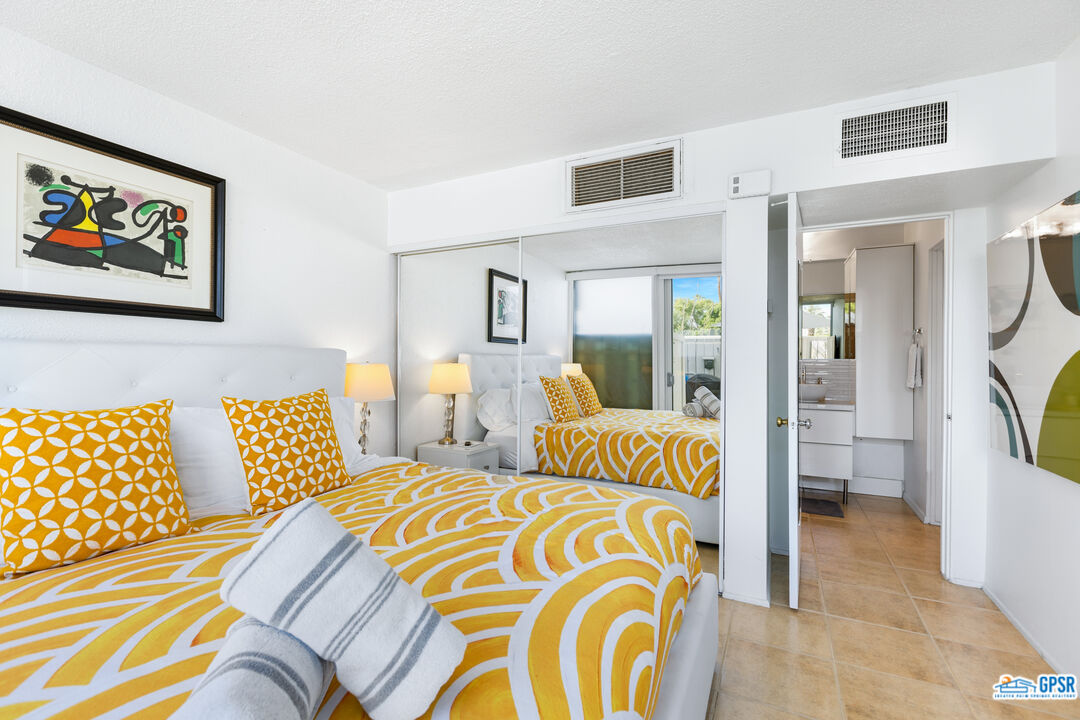 Image 11 for 1111 Palm Canyon Dr #107