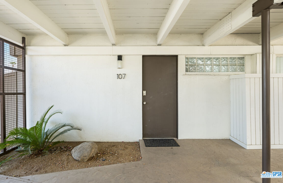 Image 21 for 1111 Palm Canyon Dr #107