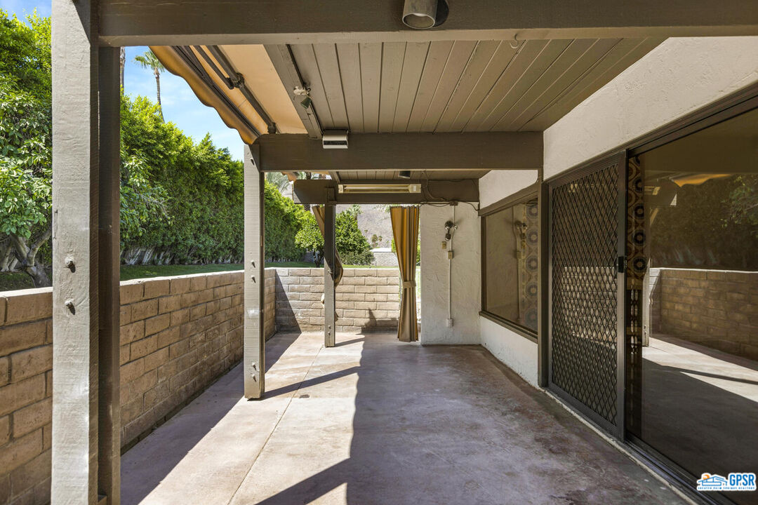Image 26 for 1729 Capri Cir #44