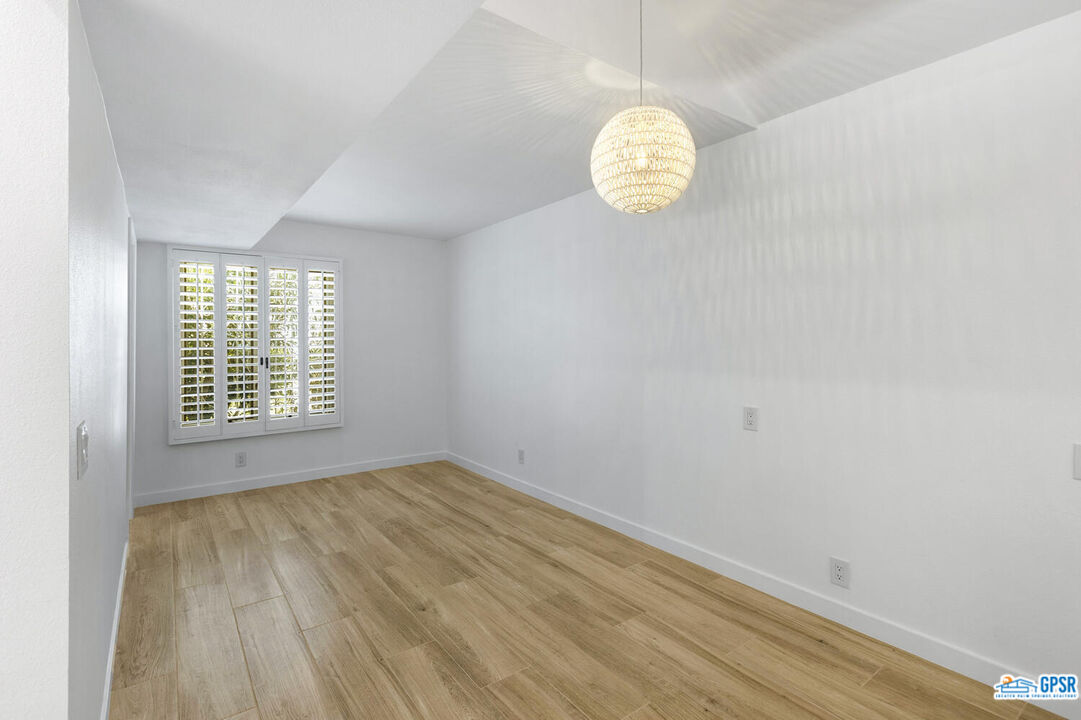 Image 9 for 1729 Capri Cir #44