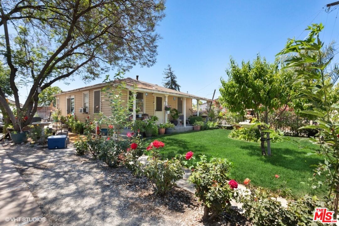 230 Southside Dr San Jose, California NEW TO MARKET! CALLING ALL INVESTORS. TWO BEDROOM HOME WITH INCREDIBLE ESTIMATE 0.45 ACRE LOT/FLAT LAND WITH PERMIT AND PLAN IN PLACE TO ADD ON ADDITIONAL INCOME PRODUCING PROPERTIES ON LOT OR BUILD YOUR DREAM HOME. THIS OPPORTUNITY IS NOT TO MISS. DO NOT DISTURB TENANTS! IF YOU ARE INTERESTED IN THIS PROPERTY PLEASE DRIVE BY FIRST BEFORE MAKING APPOINTMENT TO VIEW. THERE IS NO LOCKBOX. BROKER/AGENT FAMILY OWNED. WE ARE NOT TAKING LOW OFFERS. AGENT FAMILY OWNED.