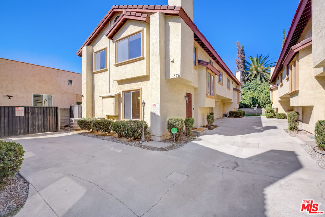 Image 1 for 375 S Sierra Madre Blvd #B