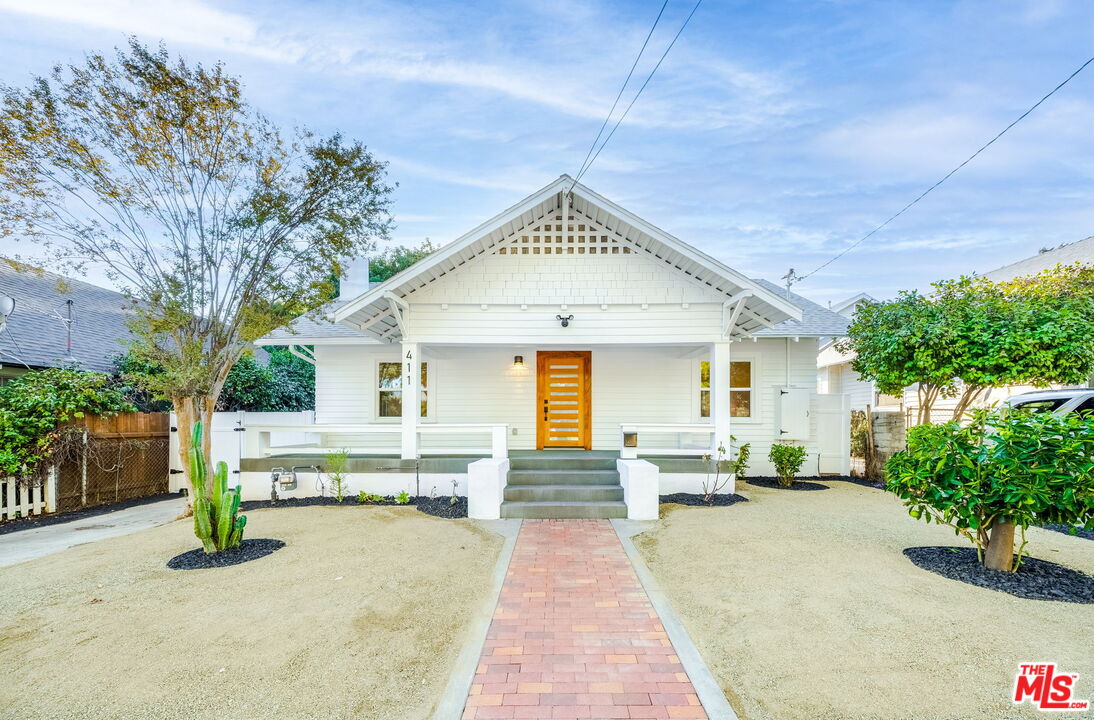 411 Maple Way Pasadena, California Charming completely remodeled craftsman bungalow in Pasadena, conveniently located near Gold Line Station, Freeway and Lake Avenue. 2 beds, 2 bath, approx. 900 sq.ft. with ad additional room in the attic and bonus room in the basement. Newly updated with plumbing, electrical, drywall, tankless water heater and brand new roof. There is an approved plan to build 2 beds 2 bath, approx 1,200 sq.ft ADU in the back yard. Great for rental investment!