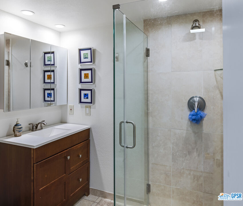 Image 18 for 2527 Whitewater Club Dr #D