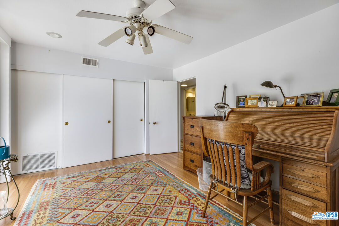 Image 17 for 2527 Whitewater Club Dr #D