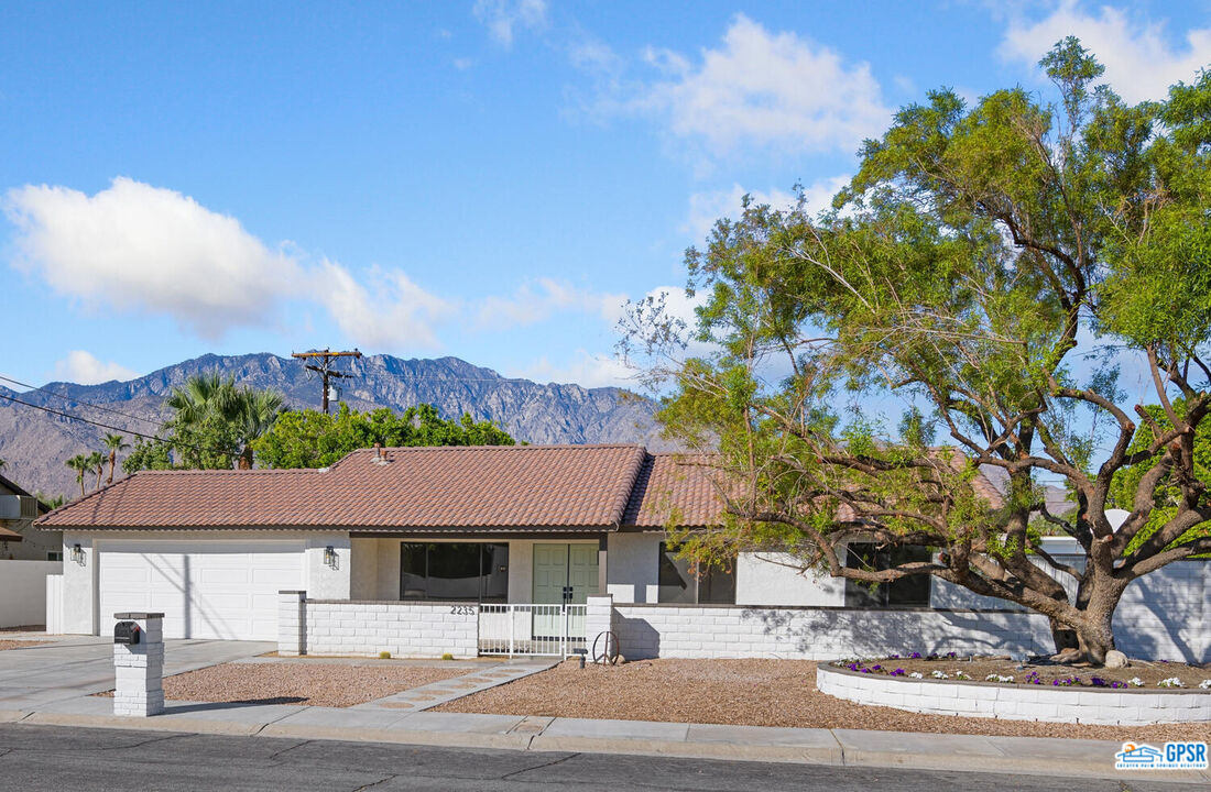 Image Number 1 for 2235  N Los Alamos Rd in Palm Springs