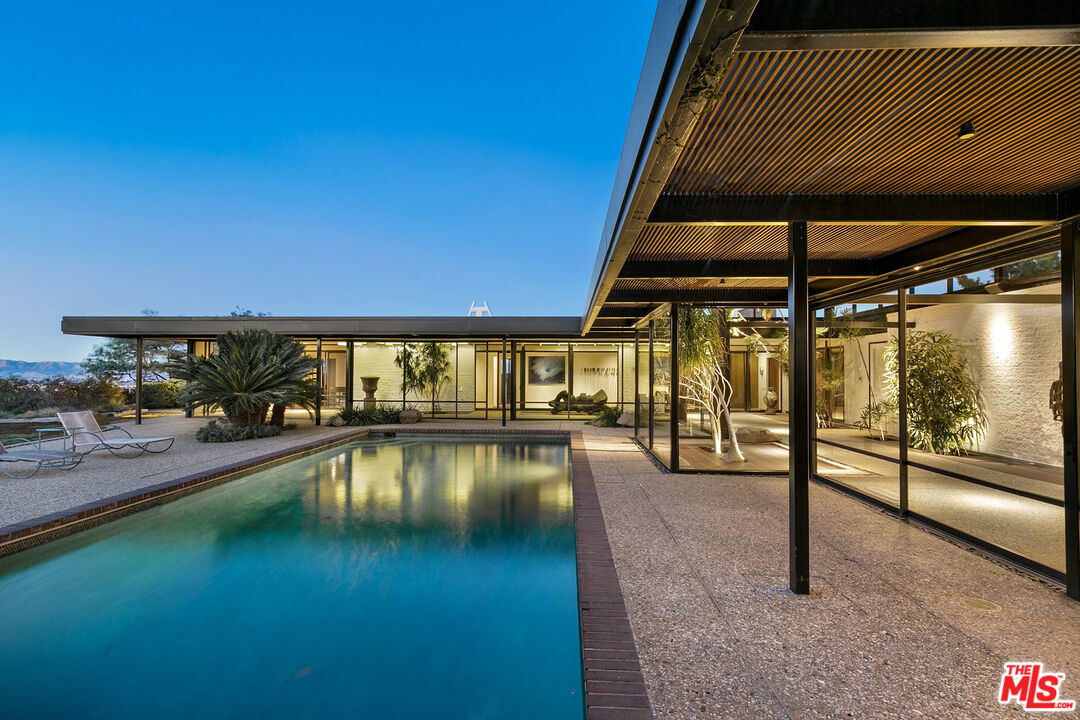22035 Saddle Peak Rd, Topanga, CA 90290