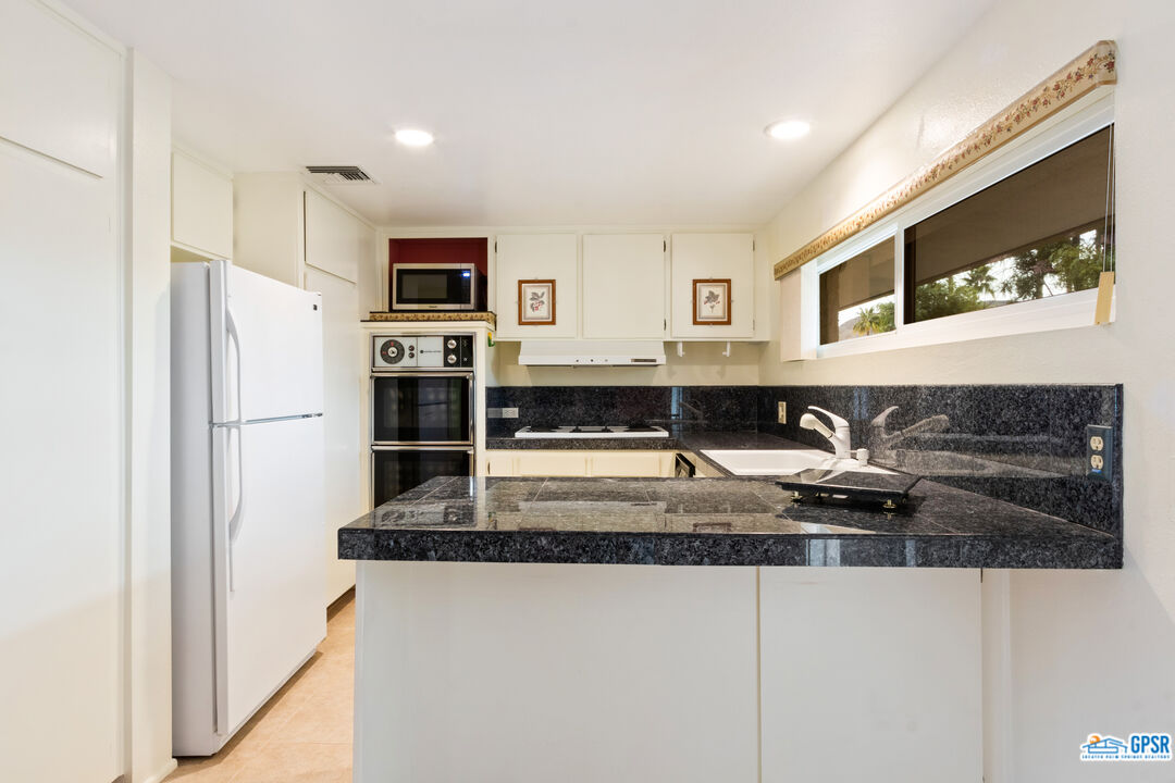Image Number 9 for 261 La Verne Way #N in Palm Springs