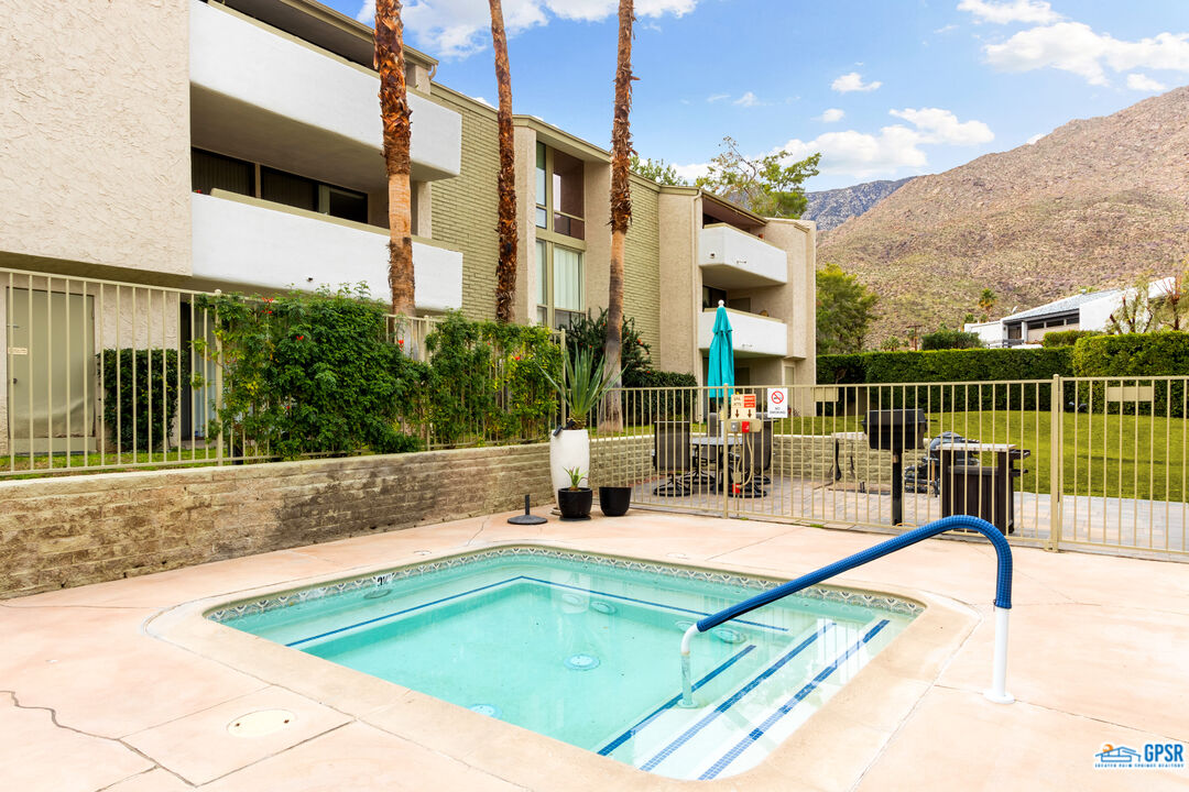 Image Number 28 for 261 La Verne Way #N in Palm Springs