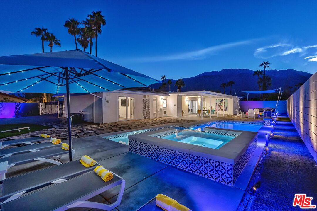 Image Number 1 for 980  N Buttonwillow Cir in Palm Springs