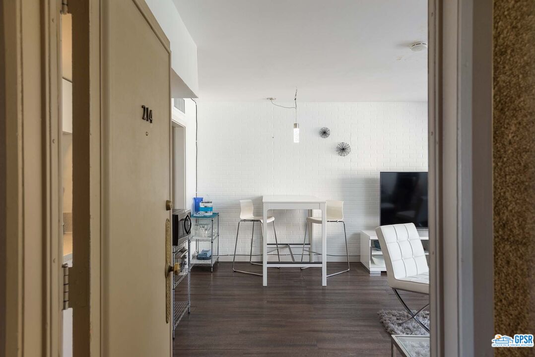 Image 7 for 277 Alejo Rd #214